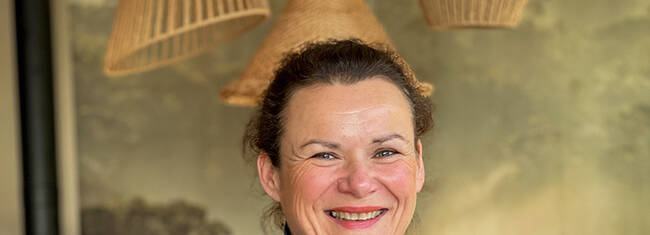 Helen au restaurant du Domaine d'Hélant © Agence GUS